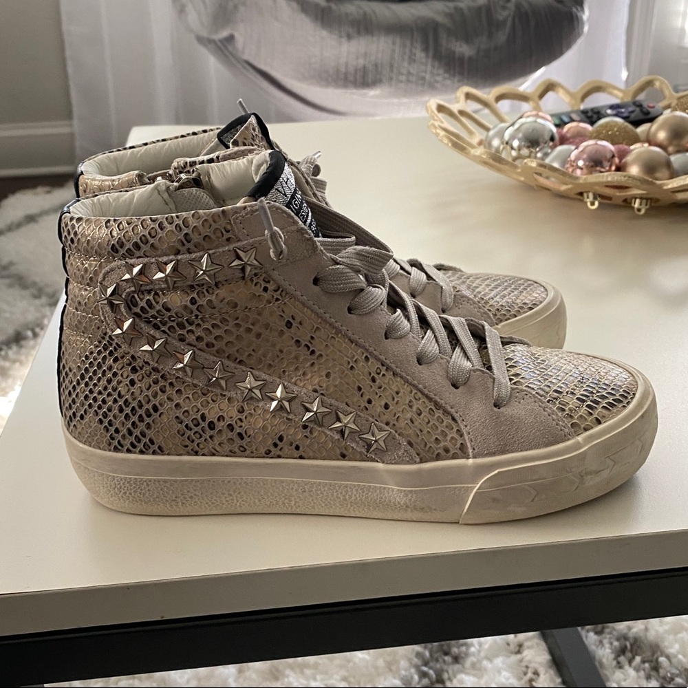 Vintage Havana high top sneakers